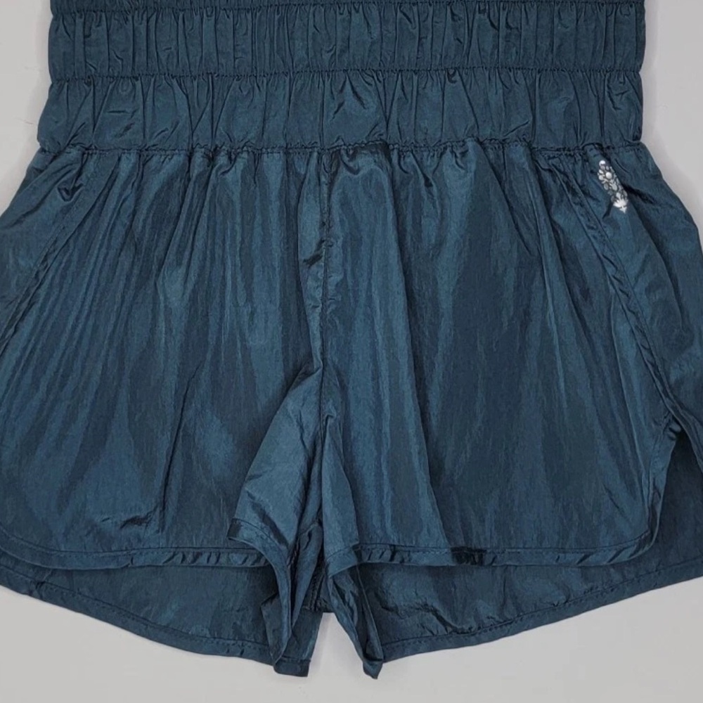 FREE PEOPLE MOVEMENT The Way Home Short teal moss color women’s small